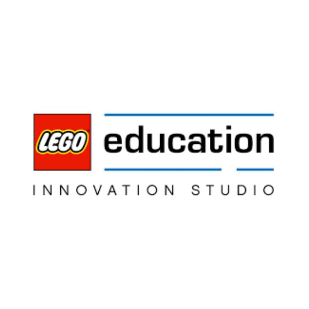 Il LEIS è un luogo fisico, ma anche uno spazio di formazione e partecipazione, dedicato alla didattica innovativa integrata con kit LEGO® Education, risorse digitali, software e applicativi open source