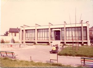 Biblioteca Piazza degli Alpini